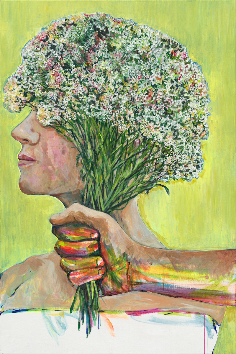 She wears a helmet of Flowers by Tine Vandamme